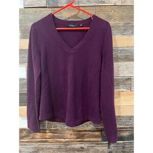 Saks Fifth Avenue v neck cashmere sweater sz L
